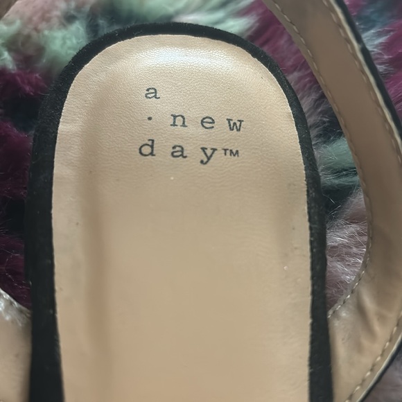 Target A New Day Black Suede Sandals - Picture 3 of 9